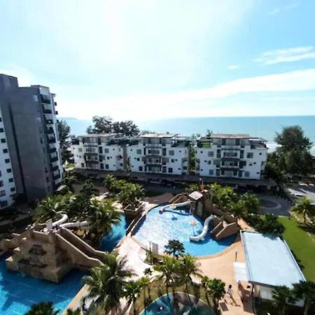 Nature Home 2 - Swiss Garden Resort Residences Beachfront Villa Kuantan Esterno foto